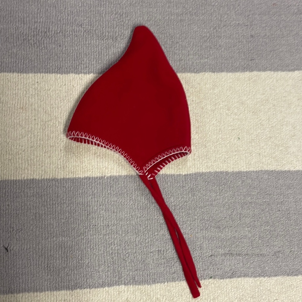 Hanna Andersson gnome hat. Size small.
